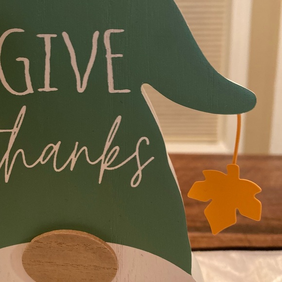 Trick or Treat Gnome & Give Thanks Gnome Signs - Picture 13 of 16